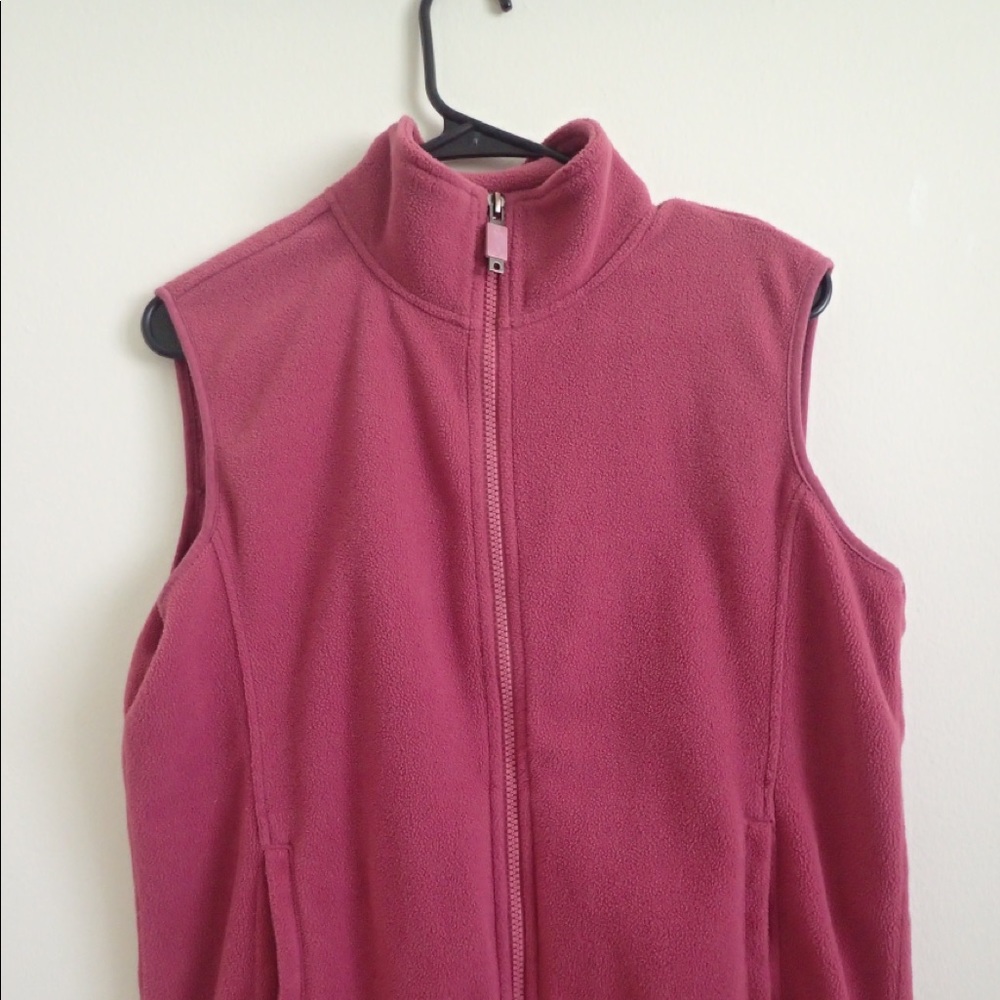 Baxter & Wells sleeveless winter vest